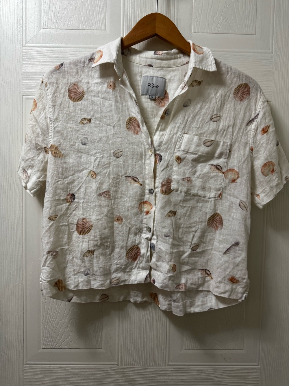 Rails White Linen Seashell Print Short-Sleeve Button-Up